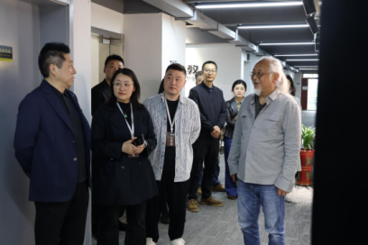 深化校企合作，共育AI设计英才——艺术设计学院走访果实智绘文化科技有限公司