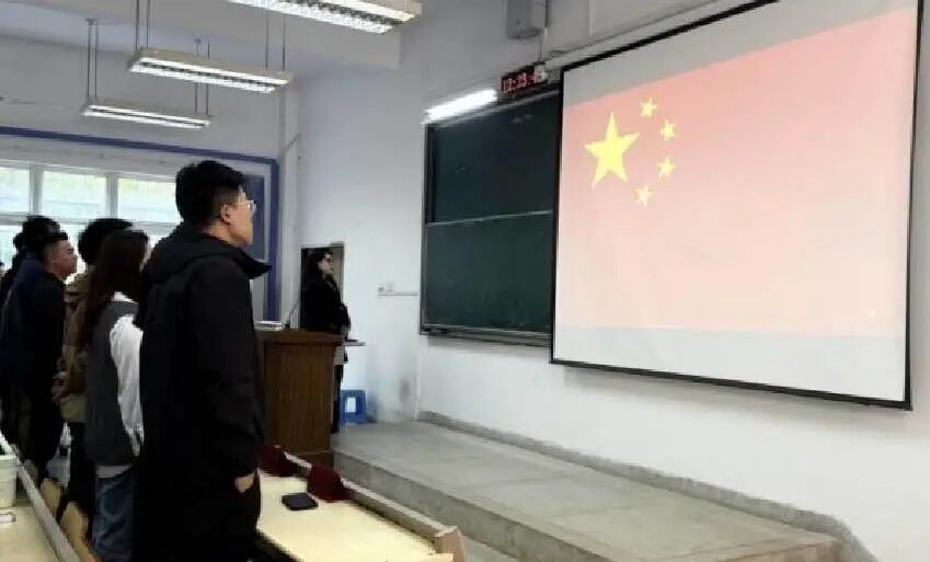 汉口学院艺术设计学院成功举办2025届四方成立大会